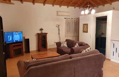 Lefktron Apartment | Frigano 6