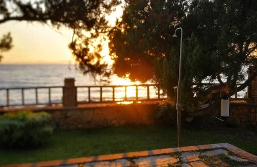 Pyrgos Apartment | Genari Beach Apartments-Apartment with Sea & Garden View