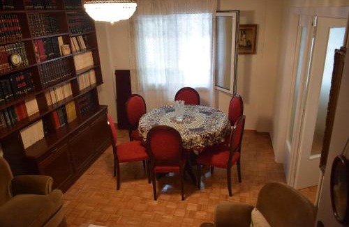 Ampelokipoi Apartment | George apartment