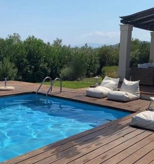 Kontsika Villa | Georges Villa Galaxidi, family, pool and garden