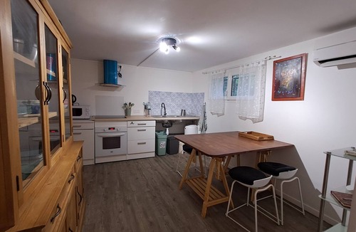 Bergerac Apartment | Gite, le Cocon de Puypezac between nature and town. Pets welcome