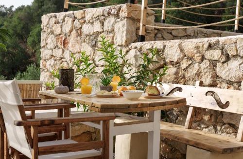 Monopari Other | Gogna luxury domes