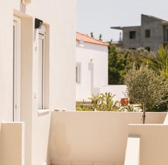 Chorafakia Apartment | Grey House