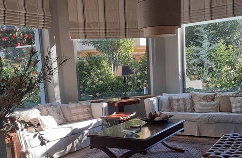 Schinias House | groundfloor independent flat with its own garden 2 kilom from the sea
