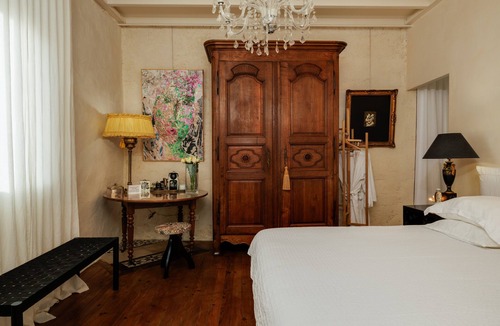 Begles Bed & Breakfast | Guest Room “Echoppe 33 - Bègles, Bordeaux” with Private Terrace, Wi-Fi, and Air Conditioning