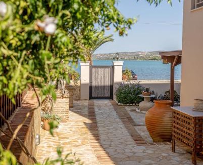 Porto Heli Villa | Han’s Maisonette