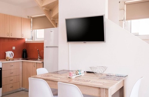 Platanias Town Apartment | Harmonious Athina Apartments Near the Beach