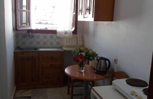 Acharavi House | Harrys bar & apartments