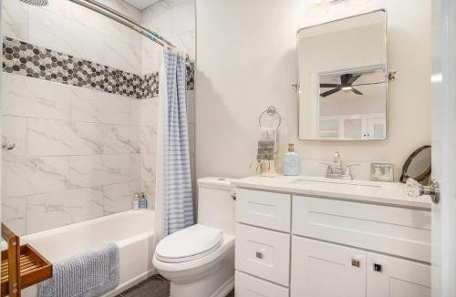 Upper Telegraph House | Hemlock Room