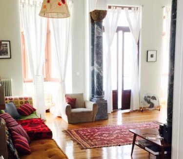 Psirri Apartment | Heritage house in Athens' heart
