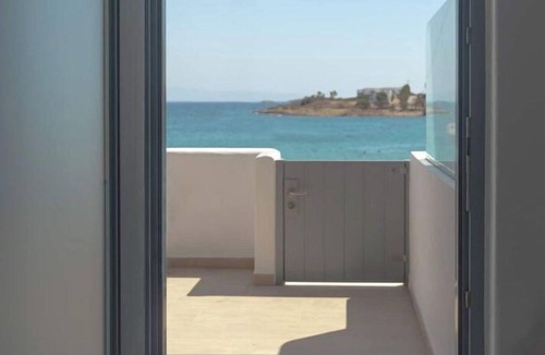 Logaras House | HH Bluewater | Luxury house by the sea
