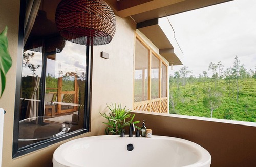 Mountain Pine Ridge Cabin | Hidden Valley Wilderness Lodge