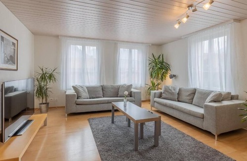 Matten bei Interlaken Apartment | Holiday apartment Matten b. Interlaken for 2 - 4 persons with 4 bedrooms - Holiday apartment in a fa