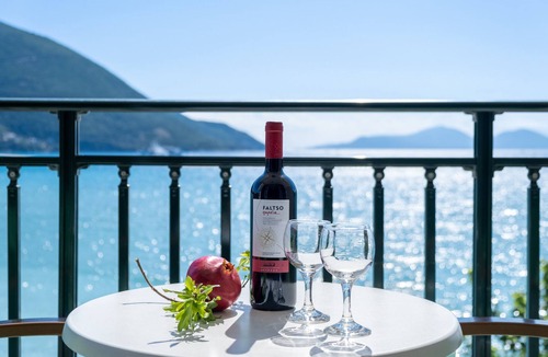 Vassiliki Apartment | Holiday Apartment 'Apostolos Apartment 2' Close to Beach with Sea View
