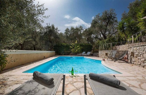 Koutsi House | Holiday house Longos for 1 - 6 persons with 3 bedrooms - Holiday home