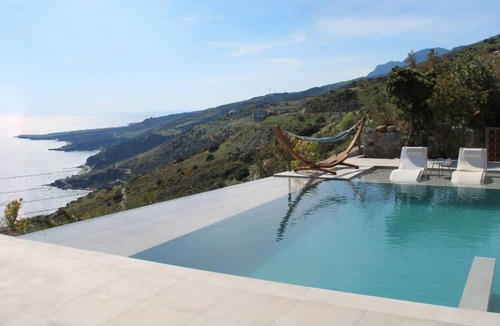Agios Vasileios House | Holiday house Agios Vasilios for 1 - 5 persons with 3 bedrooms - Holiday house