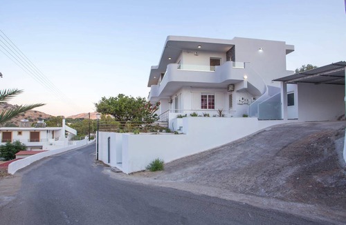 Kalathos House | Holiday house Archangelos for 1 - 6 persons with 3 bedrooms - Holiday home