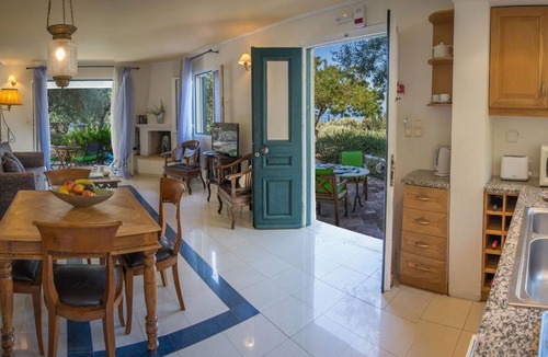 Agios Nikitas House | Holiday house Vafkeri for 1 - 5 persons with 2 bedrooms - Holiday house