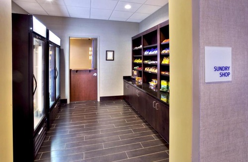 Oak Ridge Hotel | Holiday Inn Express & Suites Oak Ridge by IHG