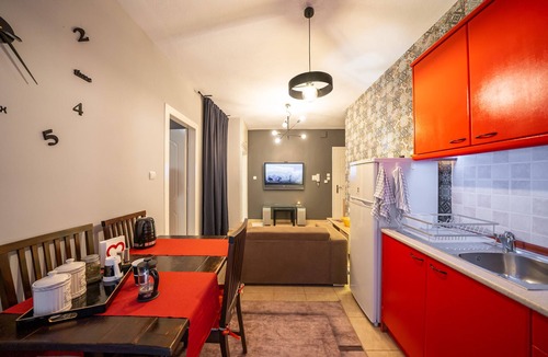 Kozani Apartment | Home for 2 in Kozani