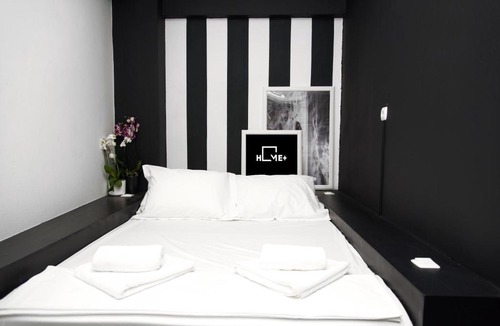 Athens City Centre House | Home Plus Eleutheria budget room