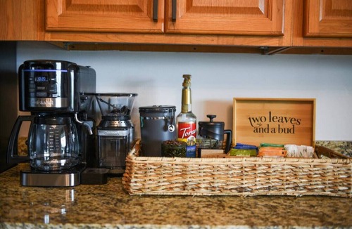 Pittsburgh House | ★ HostWise Stays ★ Ohio River Valley Views in the City!