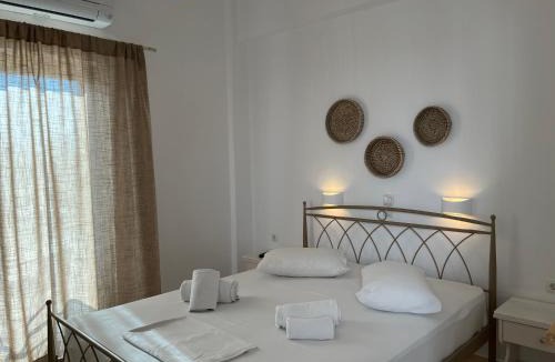 Antiparos Hotel | Hotel Chrisoula