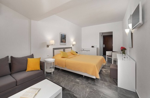 Kipri Hotel | Hotel Perrakis