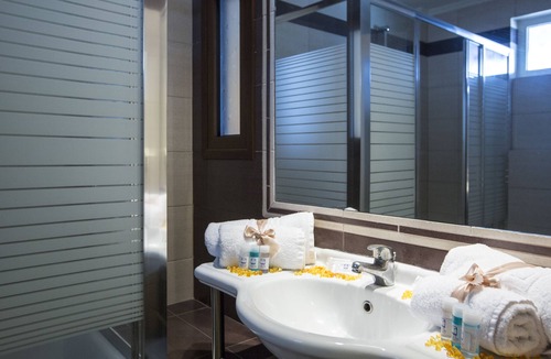 Tolo Hotel | Hotel Tolo