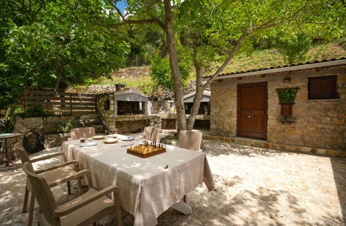 Petaleia House | House ∙ 2 bedrooms ∙ 5 guests