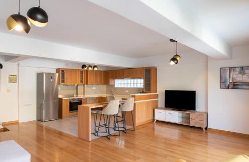 Mets Apartment | Ideal Maisonette next to Kallimarmaro Stadium