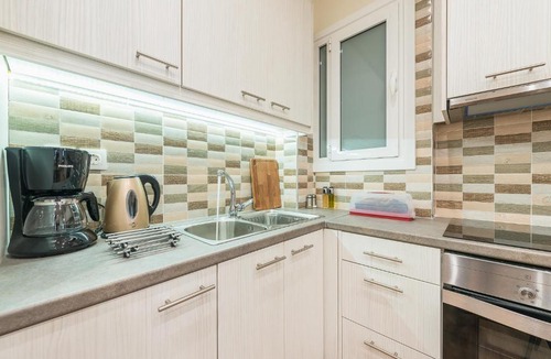 Thissio Apartment | In the heart of Athens!