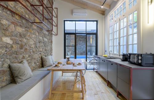 Plaka Apartment | Incomparable Plaka's Luxury Apt Private Pool