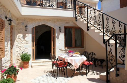 Monopari House | Ioanna House. A romantic touch on your vacation!