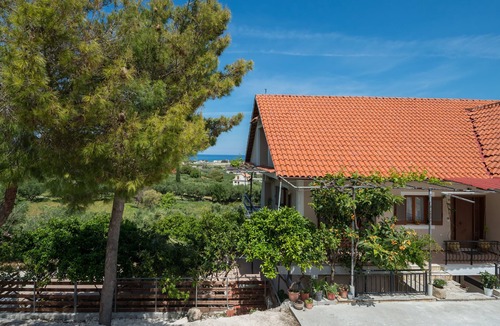 Katastari House | Ionian Bliss apartment with a stunning view to Alykes