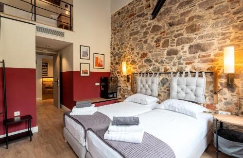 Lesvos Hostel | ISSA Lesvos
