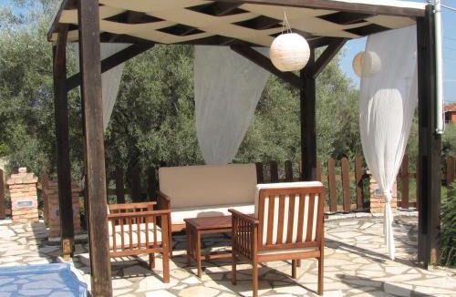 Frinion Apartment | Ithaki Holidays