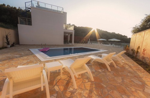 Agia Pelagia Chlomou Villa | Jackson Villas- Corfu finest