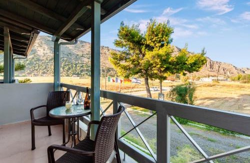 Kalogria Hotel | Kalogria Summer Retreats - Seimeio Strofilia, Sunny Vibes