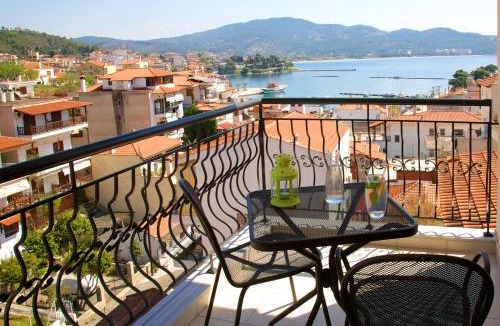 Neos Marmaras Hotel | Kaplanis House