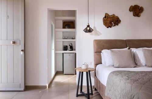 Adamas Apartment | Kedros Milos Suites