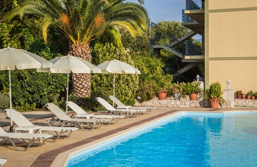 Mousata Apartment | Kefalonia Lourdata, studios with pool, sea view