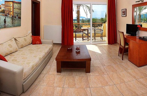 Neos Marmaras Hotel | Kelyfos Hotel Bungalows and Suites