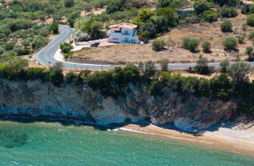 Messini Apartment | Kirke's Nest Apartments