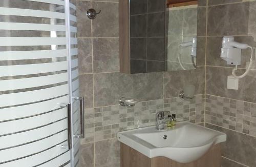 Aghios Athanasios House | Konaki inn