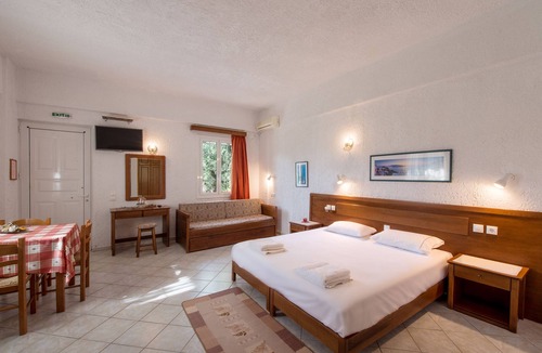 Pylos-Nestoras House | Koroni Village