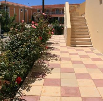 Agios Stefanos Avliotes Apartment | Kosmos Hotel