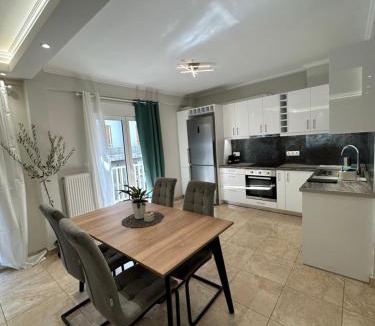 Kinosargous Apartment | Kosmos luxury apartment
