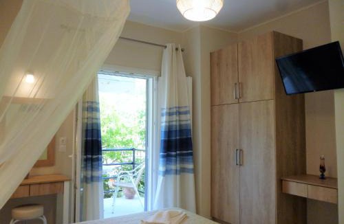 Agios Georgios Pagon Apartment | Kostas studios