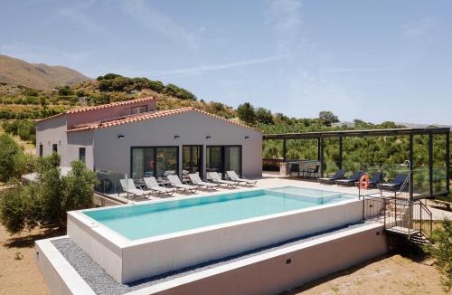 Agios Vasileios Villa | Kourtaliotis Villa Crete